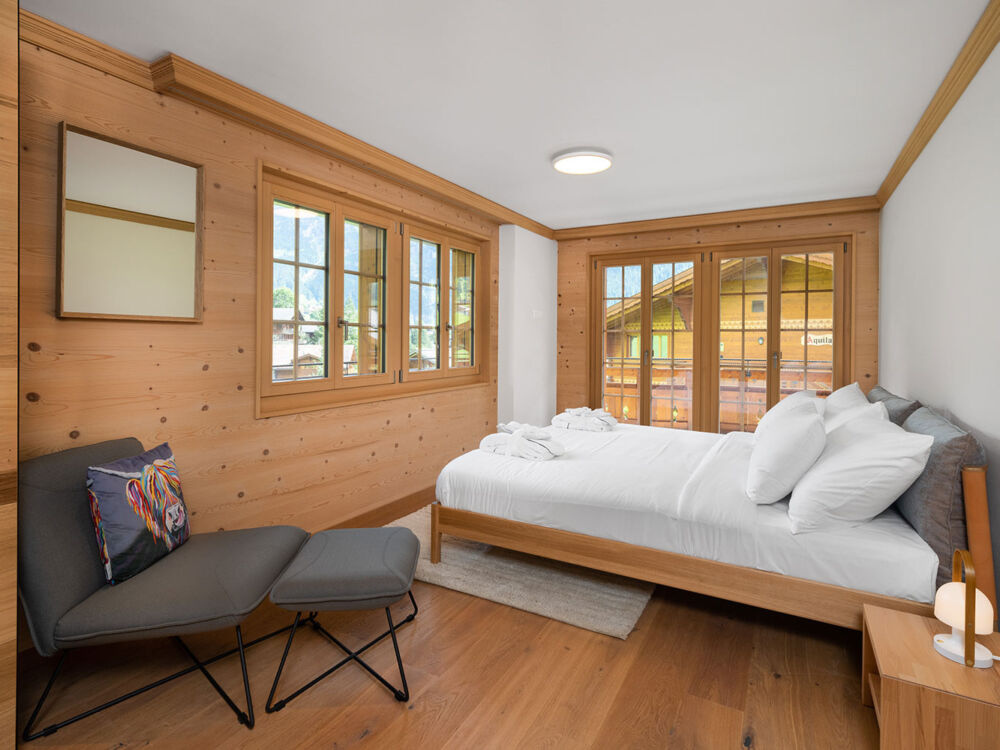 Chalet-Alia-Double-Bedroom7-SwissHotelApartments